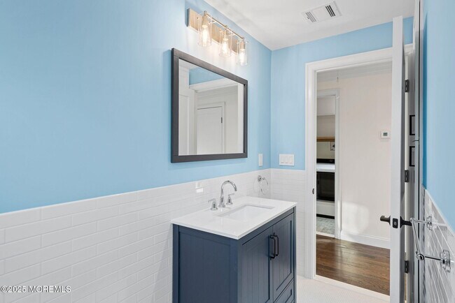 Building Photo - 458 Newtons Corner Rd