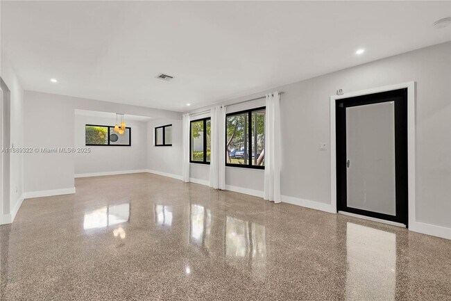 Building Photo - 454 NE 93rd St
