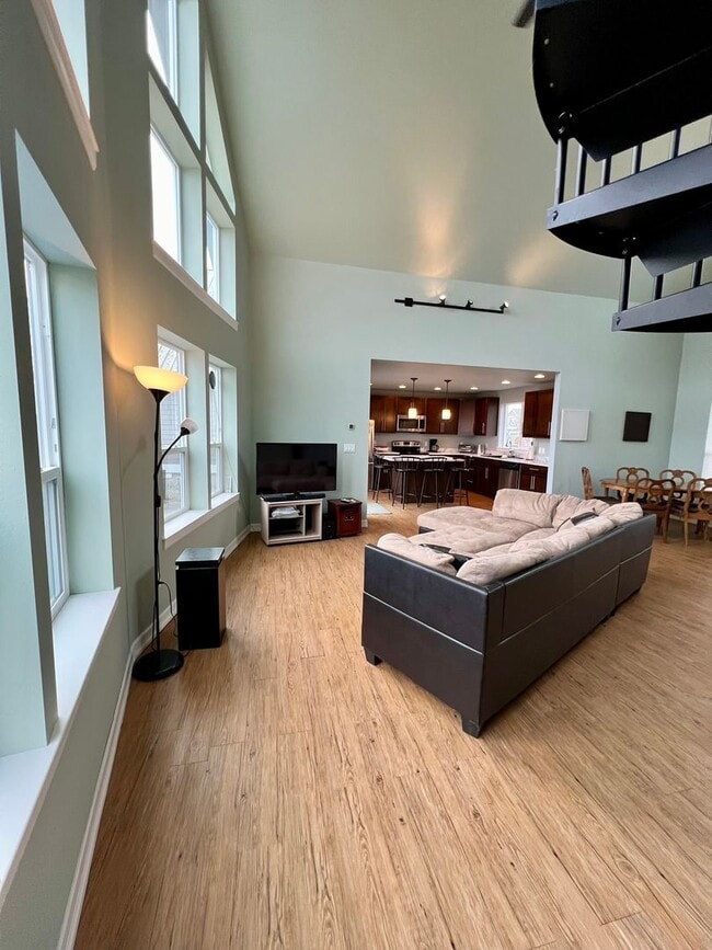 Building Photo - Waterfront 2 Bedroom Home in Ferndale!