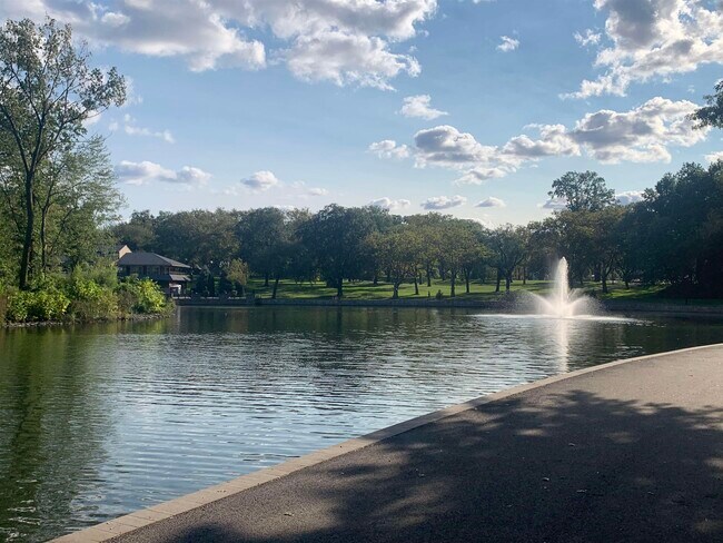 Building Photo - 517 74th St