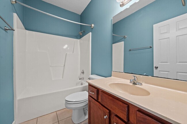 Building Photo - 115 Ravenscroft Way