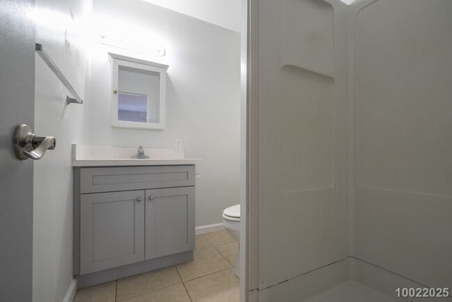Building Photo - $3300 / 4 Bed /2 Bath / 2 Parking IN PEARL...