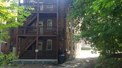 Building Photo - 225 South St
