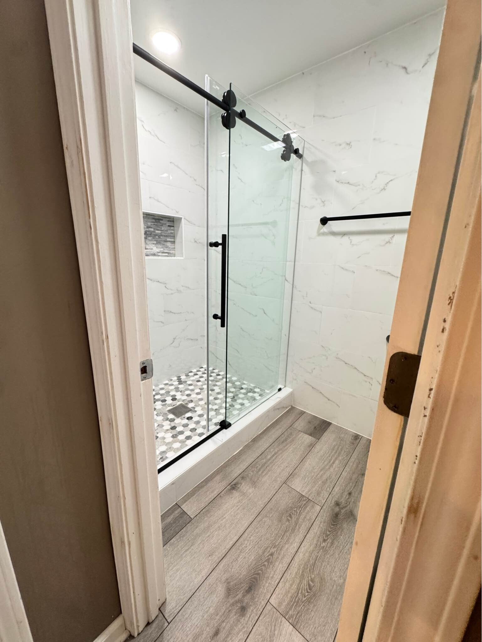 Building Photo - 601 Abingdon Way