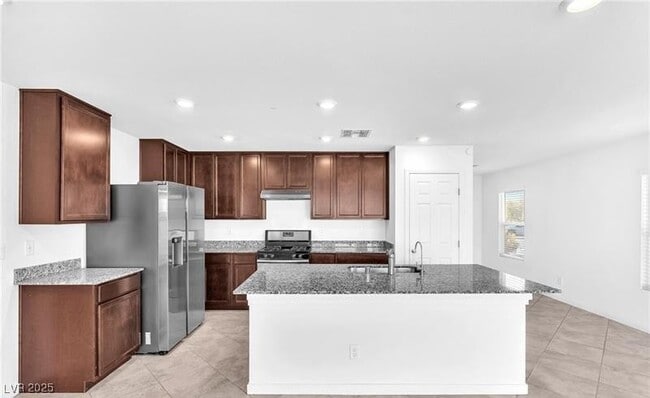 Building Photo - 8106 Guadiano Ave