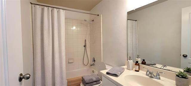 Building Photo - 10405 Cedar Breaks View