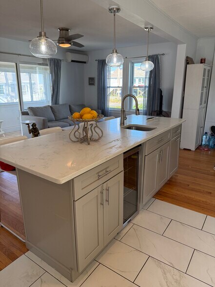 Kitchen island - 143 Atlantic Ave