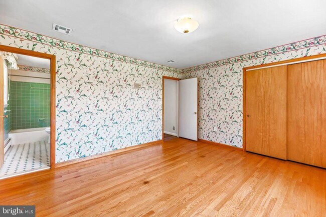 Building Photo - 2535 Solomons Island Rd
