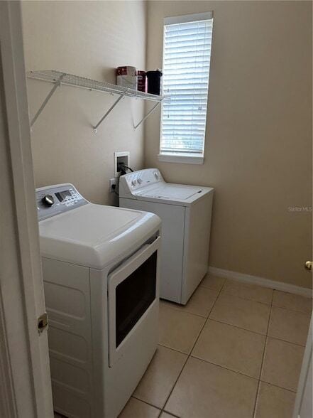 Building Photo - 2020 San Jacinto Cir