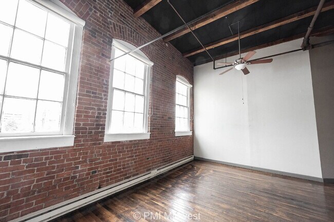 Building Photo - 501 Madison Ave