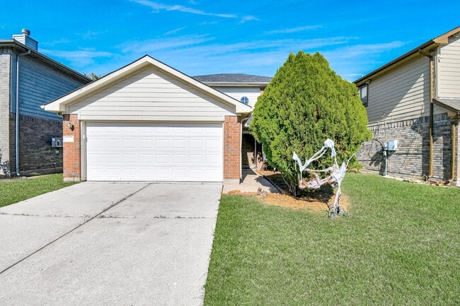 Building Photo - 8914 Pecan Pl Dr