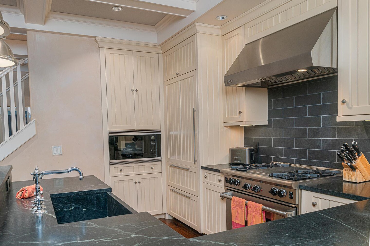 Building Photo - 605 W Colorado Ave