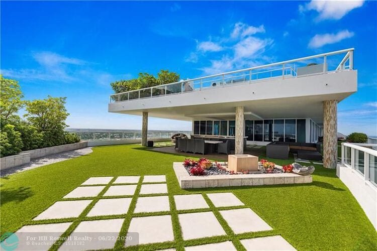 Building Photo - 1 N Fort Lauderdale Beach Blvd