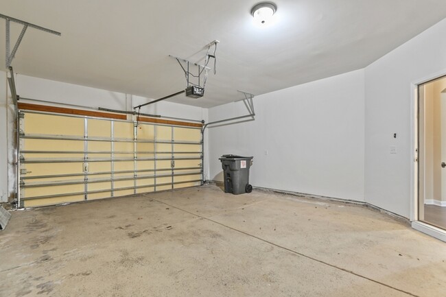 Building Photo - 363 Sanctuary Park Dr