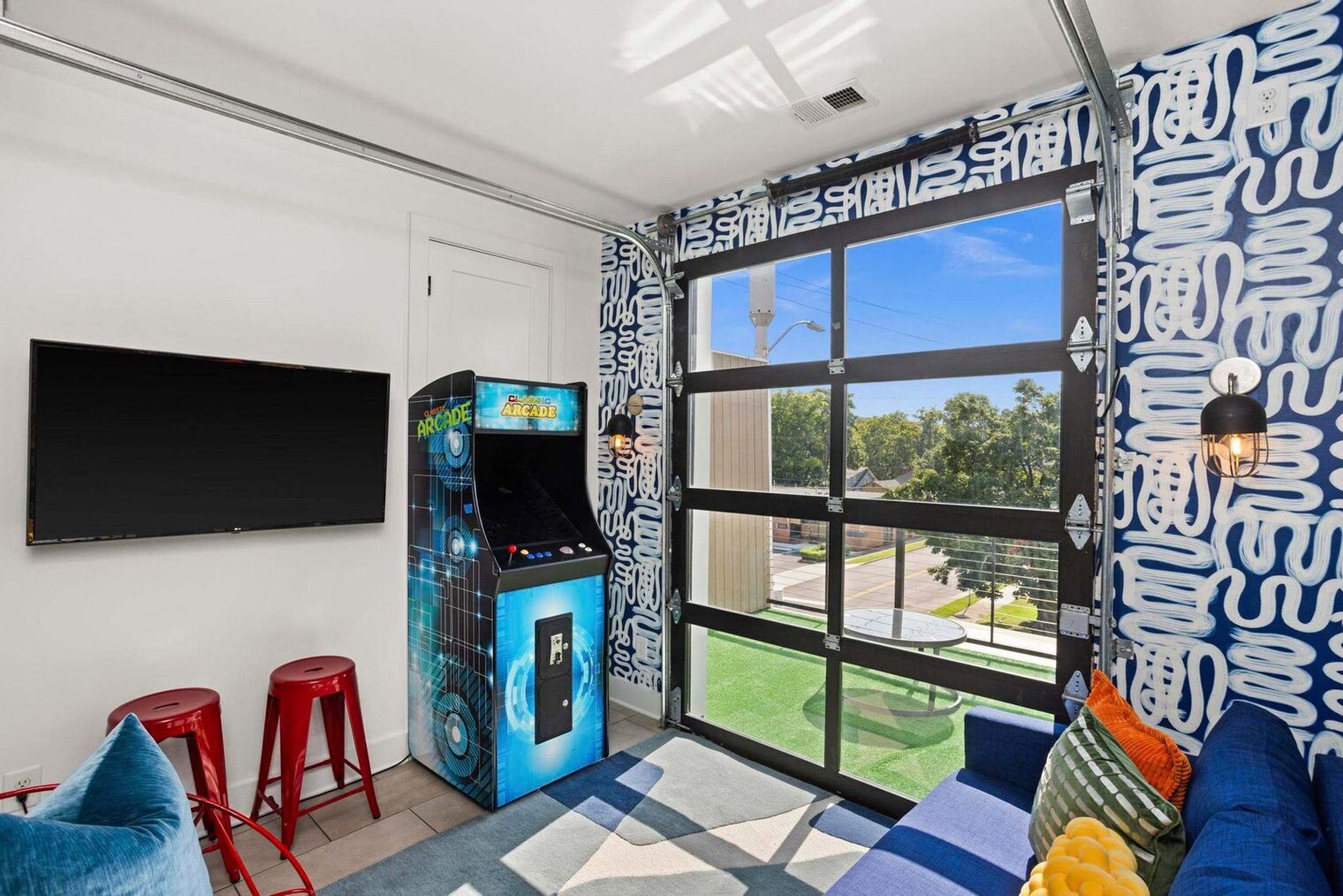 Building Photo - 1708 8th Ave S