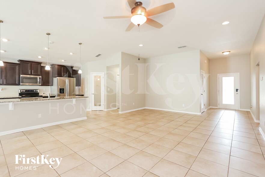 Building Photo - 16051 Tisons Blf Rd