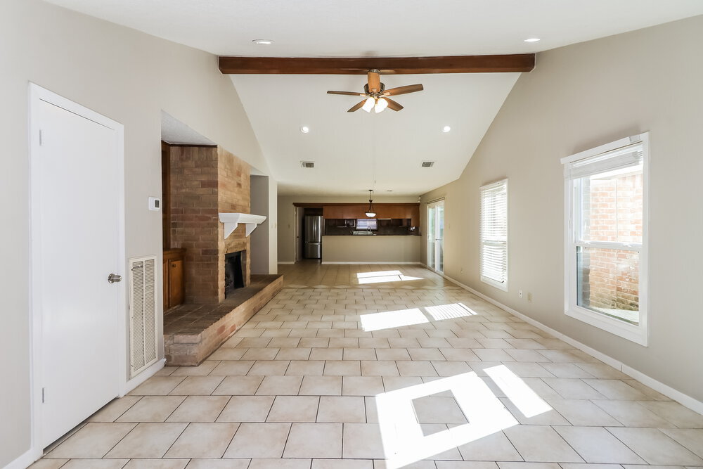 Building Photo - 1611 Bodart Cir