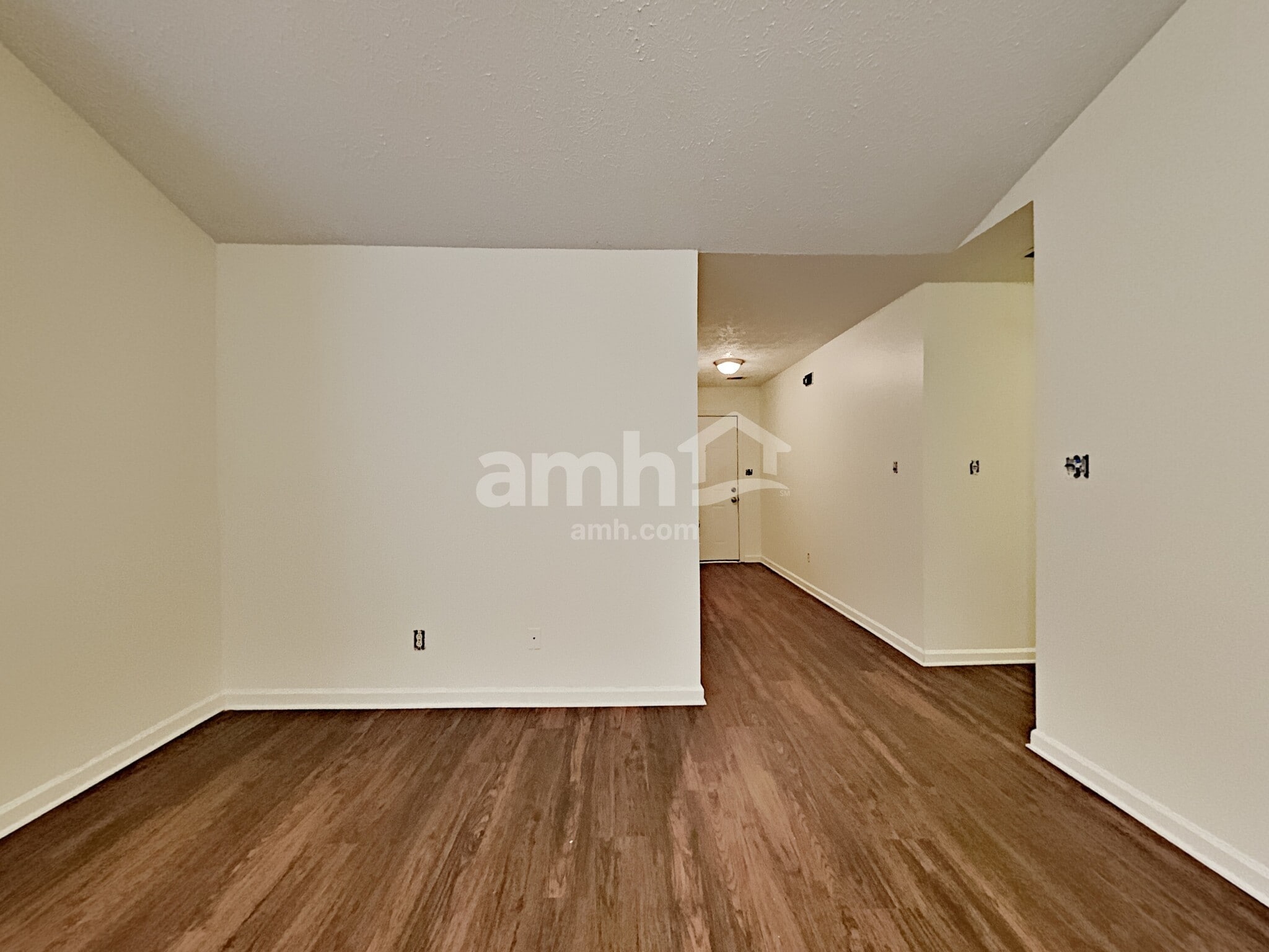 Building Photo - 6465 Chestnut Bend Dr