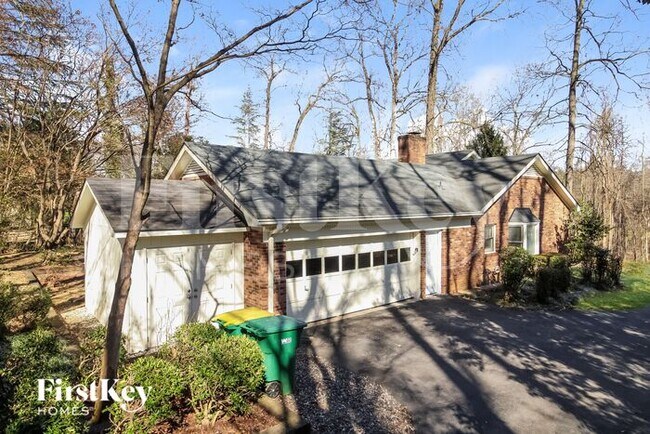 Building Photo - 7808 Beech Forest Rd