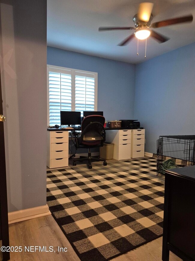 Building Photo - 1688 Northglen Cir