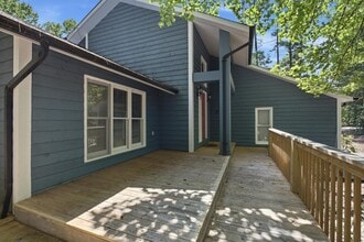 Building Photo - 2726 Pheasant Run St