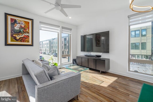 Building Photo - 3101 Riseview Ln