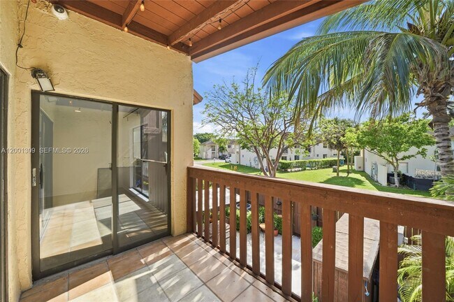 Building Photo - 6704 SW 114th Pl