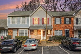 Building Photo - Beautiful Ranch Townhome Available for Rent in Charlotte, NC
