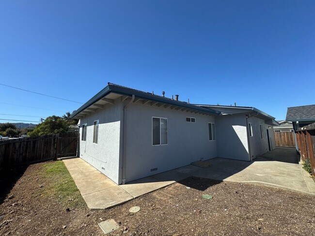 Building Photo - COMING SOON!!!  Three Bedroom Two Bath Hom...