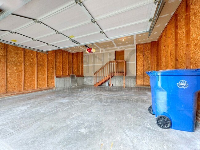 Building Photo - 5002 S Morrill Ln