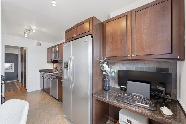 Building Photo - 6040 JFK Blvd E