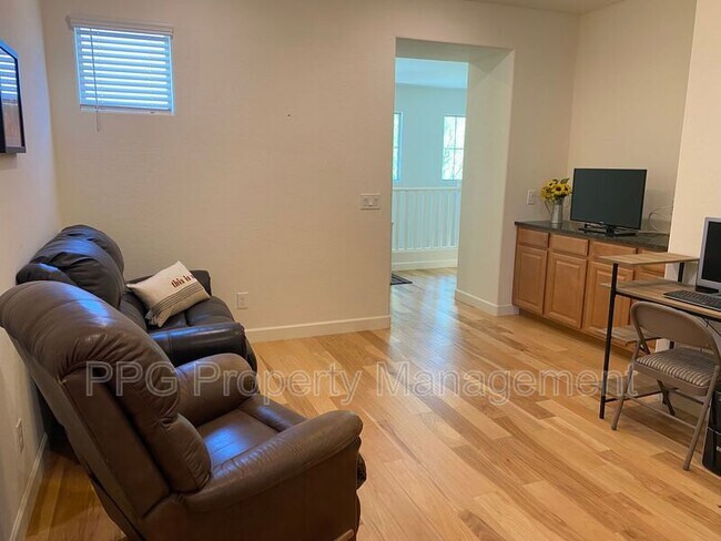 Building Photo - 4209 W Granite Basin Dr