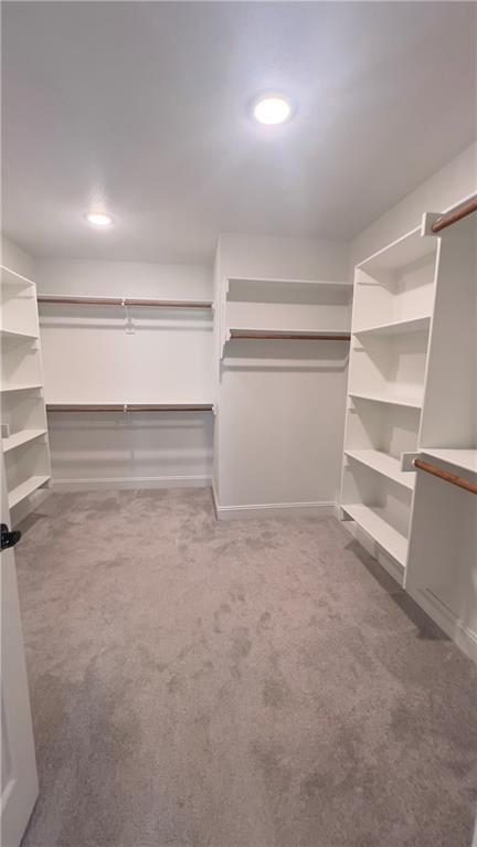 Building Photo - 3026 Summer View Ave