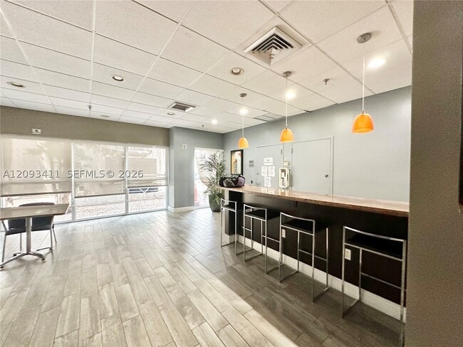 Building Photo - 850 N Miami Ave