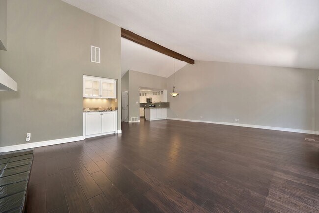 Building Photo - South Auburn Gem! Stylish 2BR Townhome in Quiet, Neighborhood