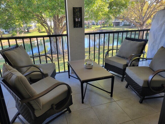 Building Photo - 600 Misty Pines Cir