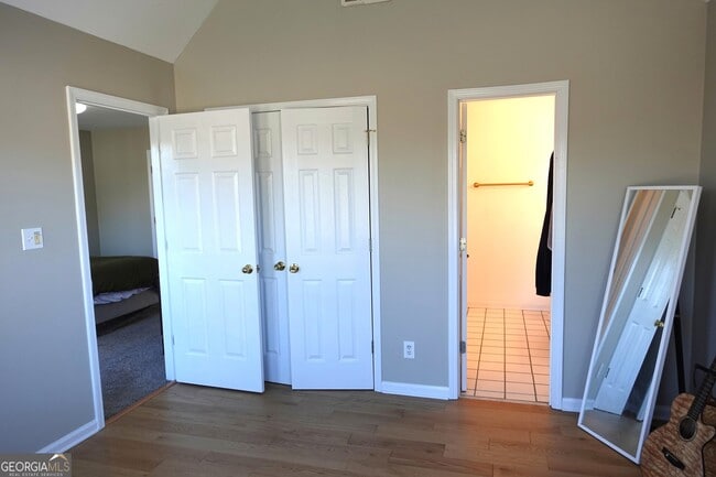 Building Photo - 1333 Holliday Dr