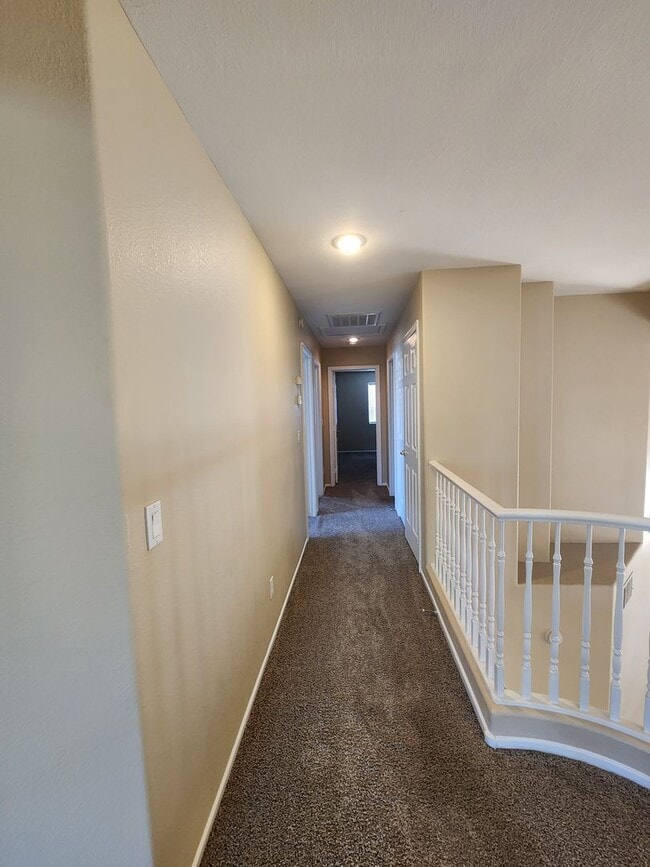 Building Photo - 7748 Cascade Bluffs Ct
