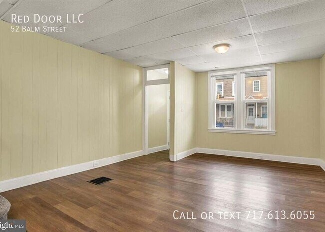 Building Photo - 52 Balm St