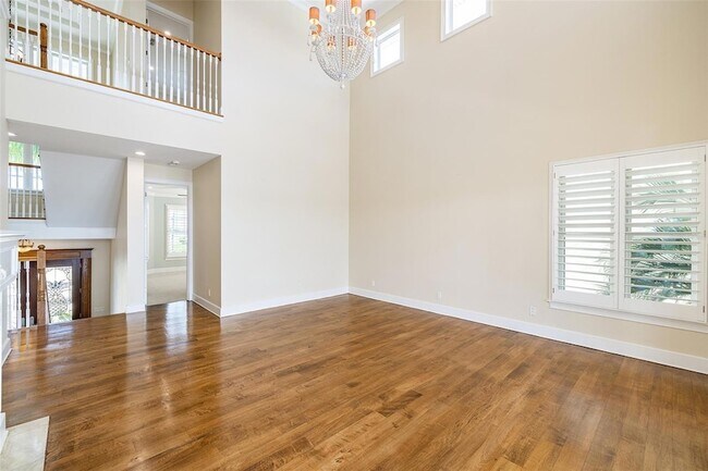 Building Photo - 821 Bay Point Dr