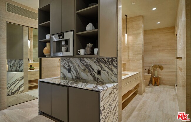 Building Photo - 10445 Wilshire Blvd