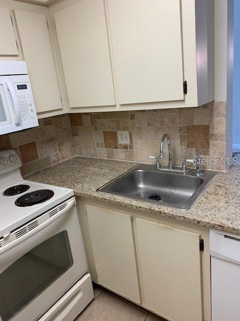 Building Photo - 4047 Atrium Dr