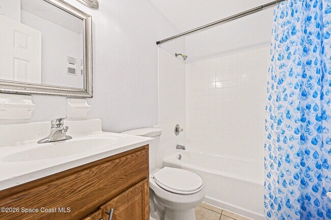 Building Photo - 1734 Avocado Ave