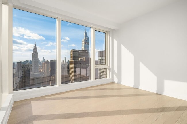 Building Photo - 138 E 50th St