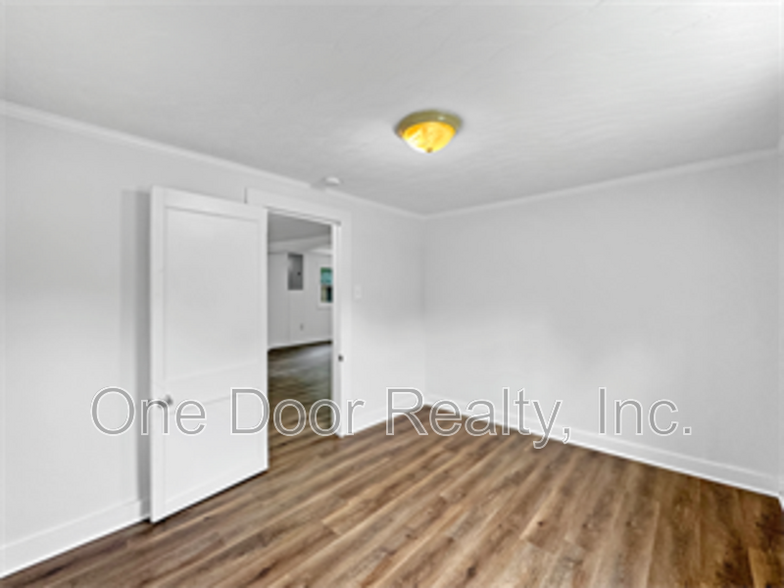 Building Photo - 165 Magruder Ave