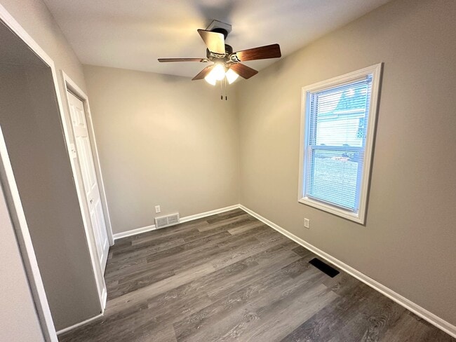 Building Photo - 7425 Cedar Dr