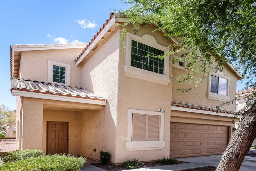 Building Photo - 1743 Dark Wolf Ave