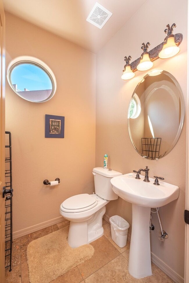 Building Photo - Furnished or Unfurnished, 1 Year Minimum -...