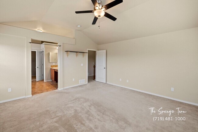Building Photo - SPACIOUS SIX (6!!!) BD HOME IN LORSON RANCH!