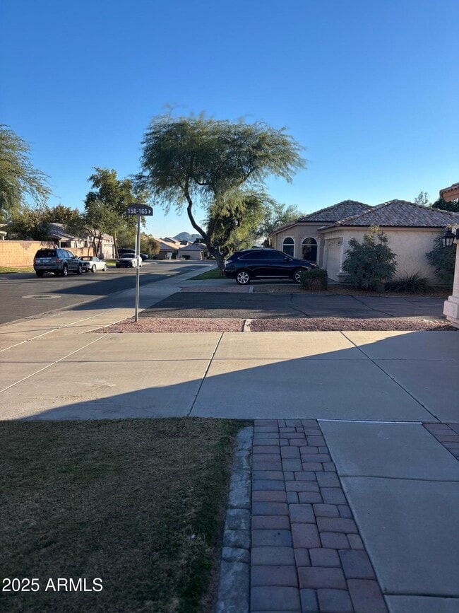 Building Photo - 2221 E Union Hills Dr